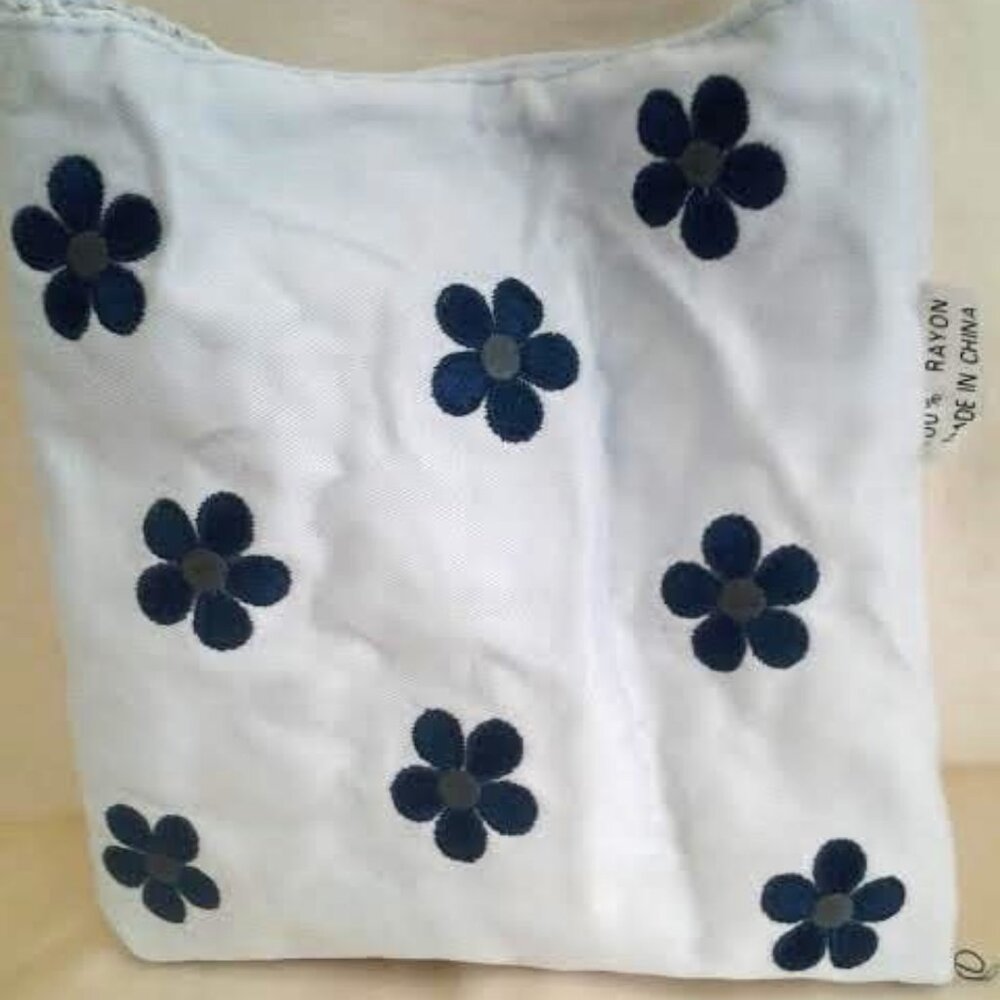 Crocheted reversible purse